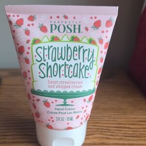 Perfectly Posh Apricot Hand Crème - Pink and Green